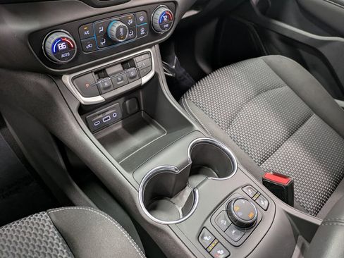 Used 2023 GMC Terrain SLE w/ Driver Convenience Package image 13