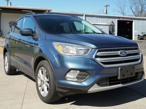 Used 2018 Ford Escape SE image 35