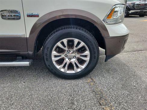 Used 2018 RAM 1500 Laramie Longhorn w/ Longhorn Southfork Package image 17