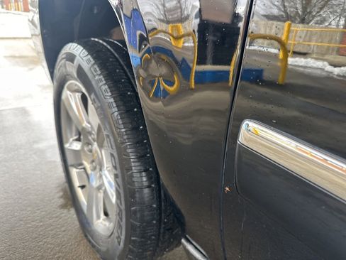 Used 2013 Chevrolet Avalanche LTZ image 18