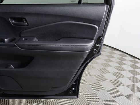 Used 2024 Honda Passport EX-L image 25