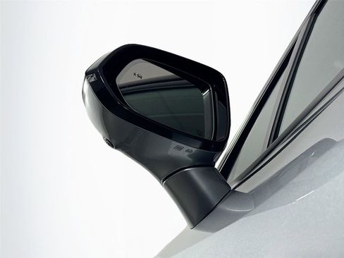 Used 2025 Chevrolet Blazer EV SS image 5