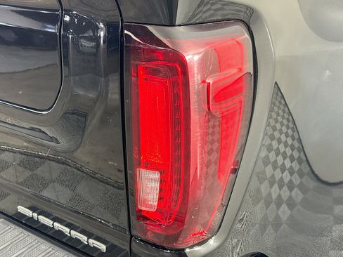 Used 2023 GMC Sierra 3500 Denali w/ Denali Ultimate Package image 32