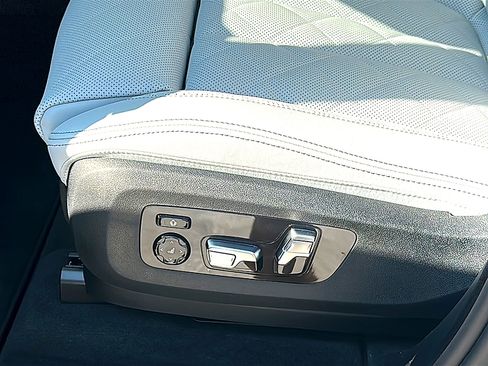 New 2026 BMW X5 M60i AWD/4WD image 12