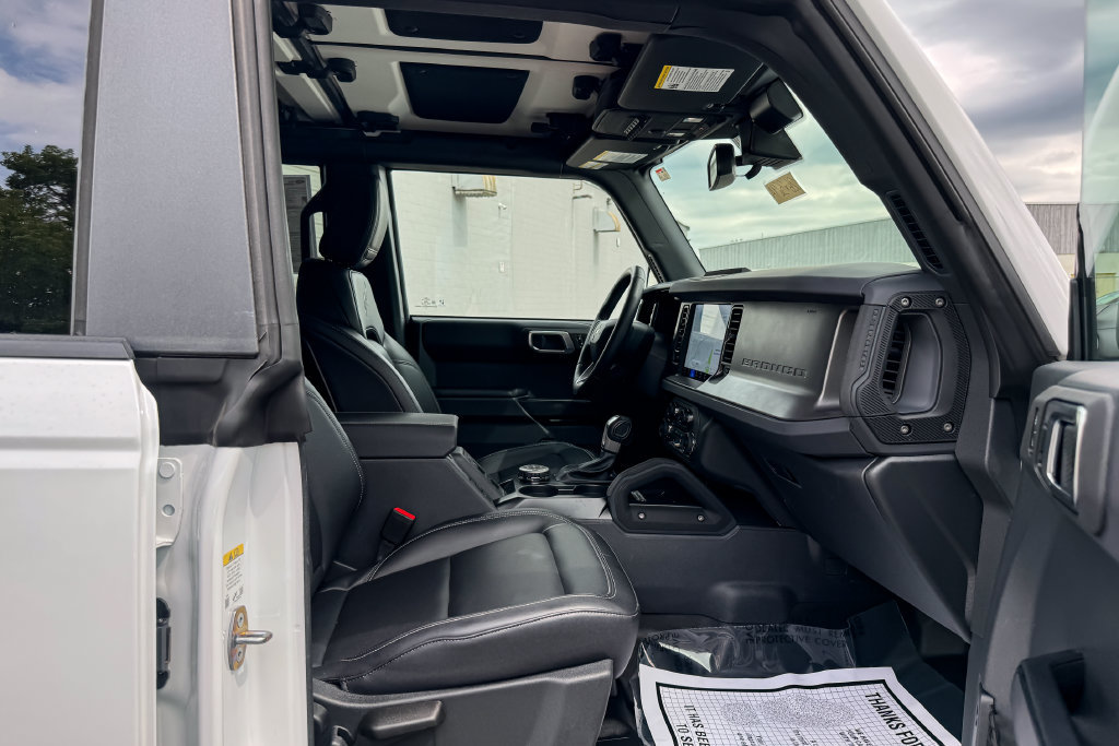 Certified 2025 Ford Bronco Badlands AWD/4WD image 14