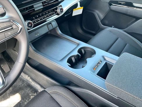New 2026 Honda Prologue EX image 13