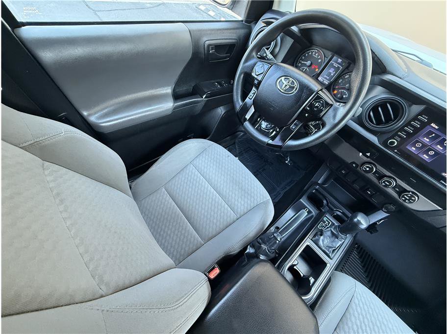 Used 2022 Toyota Tacoma SR RWD image 10