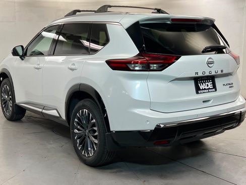 New 2026 Nissan Rogue Platinum w/ Platinum Premium Package AWD/4WD image 3