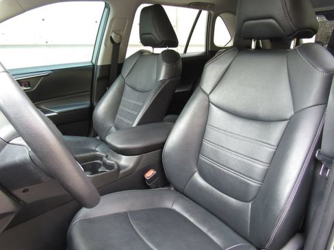 Used 2021 Toyota RAV4 XLE Premium AWD/4WD image 12