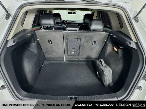 Used 2022 Volkswagen Taos SE FWD image 25