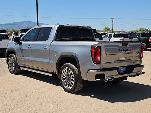 Used 2025 GMC Sierra 1500 Denali Ultimate AWD/4WD image 8