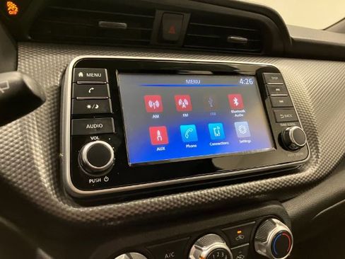 Used 2019 Nissan Kicks S image 25