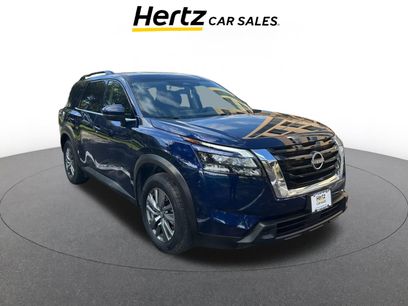 Used 2025 Nissan Pathfinder SV