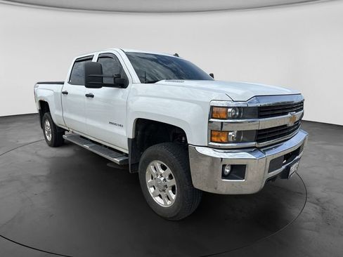 Used 2015 Chevrolet Silverado 2500 LT AWD/4WD image 2
