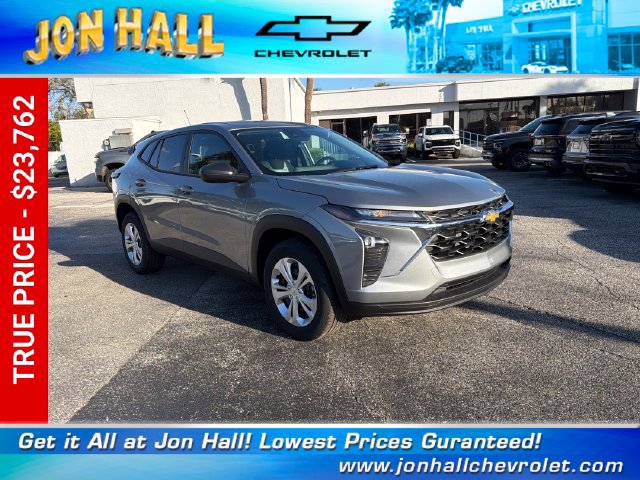 New 2026 Chevrolet Trax LS w/ Driver Confidence Package FWD 360° Tour