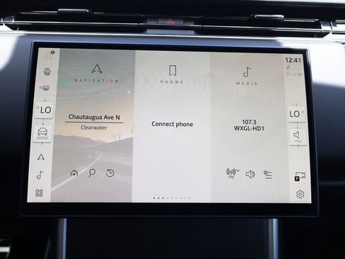 New 2025 Land Rover Range Rover SE image 23