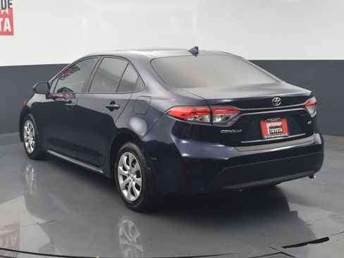 Used 2025 Toyota Corolla LE FWD image 3
