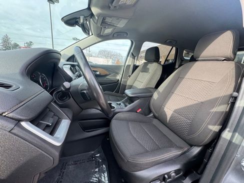 Used 2021 GMC Terrain SLE w/ Driver Convenience Package image 19