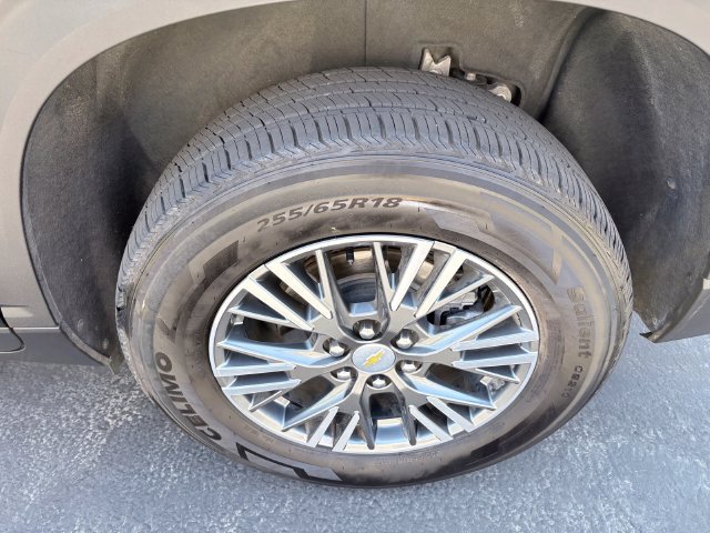 Used 2024 Chevrolet Traverse LT AWD/4WD image 24