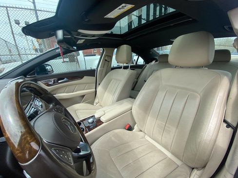 Used 2015 Mercedes-Benz CLS 550 4MATIC image 39