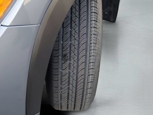 Certified 2022 Toyota Corolla Cross LE AWD/4WD image 4