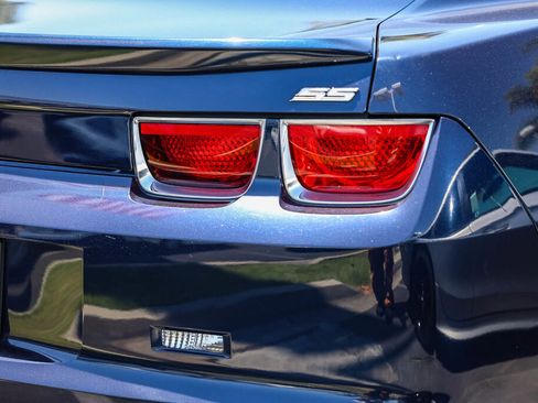 Used 2012 Chevrolet Camaro SS RWD image 28