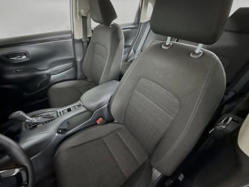 Used 2023 Honda HR-V LX image 24