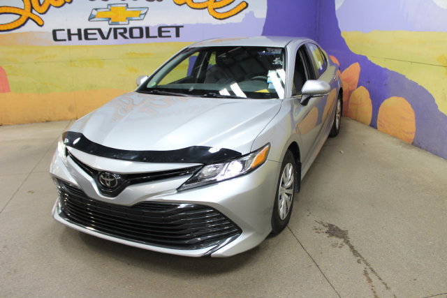 Used 2018 Toyota Camry LE FWD image 4
