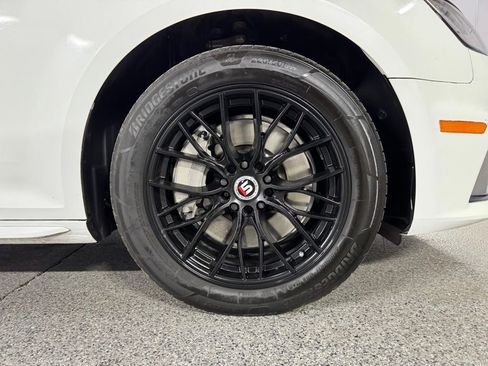 Used 2019 Audi A4 2.0T Premium w/ Convenience Package AWD/4WD image 5