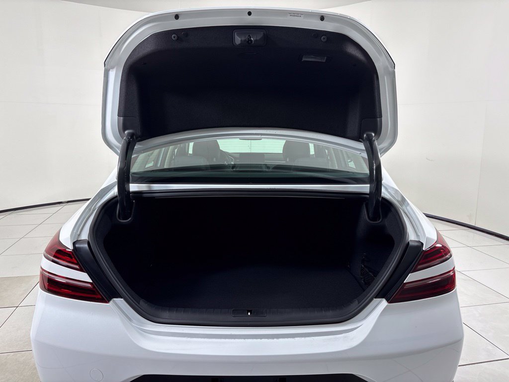 New 2027 Genesis G70 2.5T RWD image 25