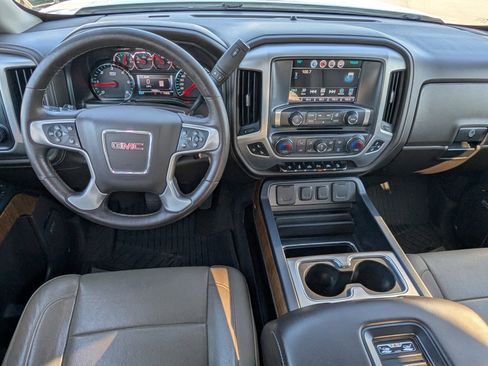 Used 2018 GMC Sierra 1500 SLT image 11