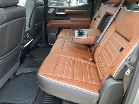 New 2026 GMC Sierra 1500 Denali Ultimate image 12