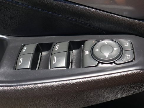 Used 2022 Chevrolet Traverse LT image 16