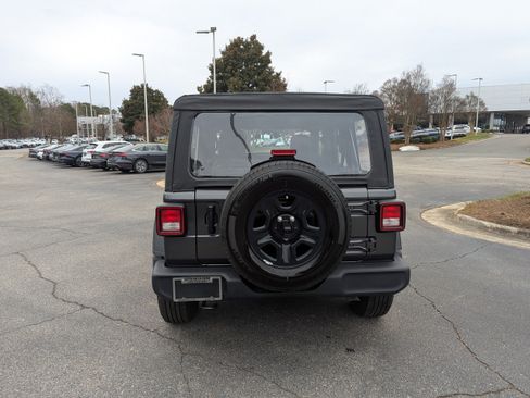 Certified 2022 Jeep Wrangler Unlimited Sport image 6