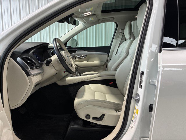 Used 2024 Volvo XC90 B5 Core w/ Protection Package Premier AWD/4WD image 8