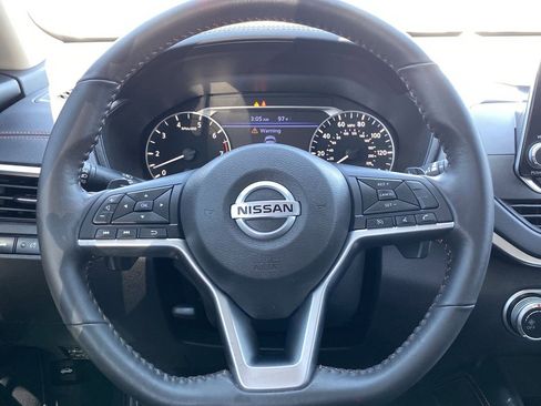 Certified 2022 Nissan Altima 2.5 SR FWD image 24
