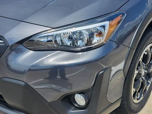 Used 2022 Subaru Crosstrek 2.0i Premium w/ Moonroof Package AWD/4WD image 9