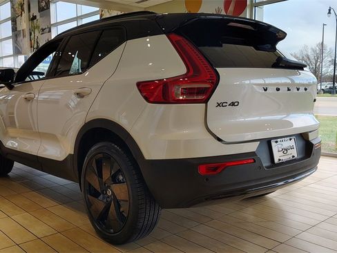 New 2026 Volvo XC40 B5 Ultra w/ Protection Package Premier image 4