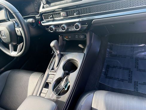 Certified 2024 Honda Civic EX-L image 32