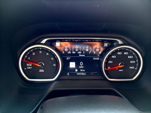 Used 2021 Chevrolet Suburban High Country image 22