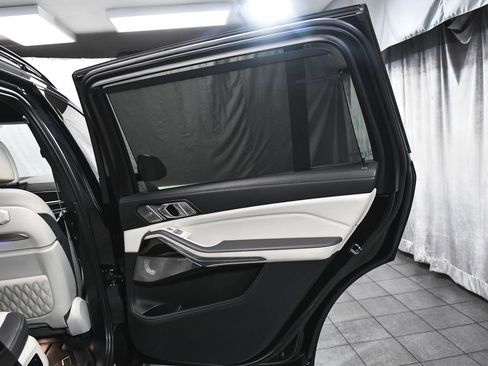 Used 2023 BMW X7 xDrive40i w/ Executive Package AWD/4WD image 16