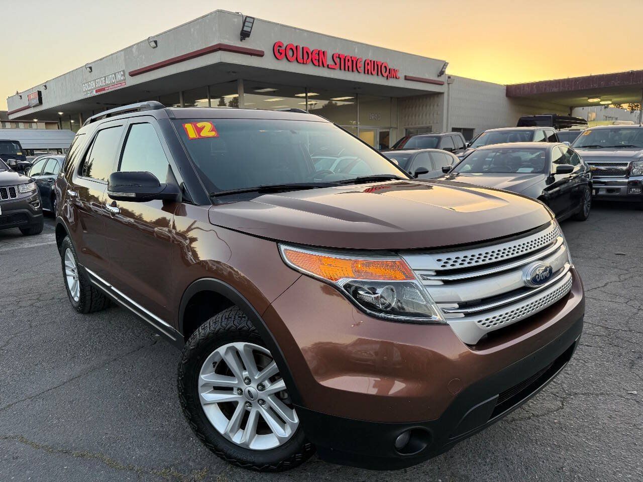 Used 2012 Ford Explorer XLT AWD/4WD image 1