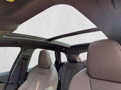 New 2025 Audi Q5 Premium Plus image 18