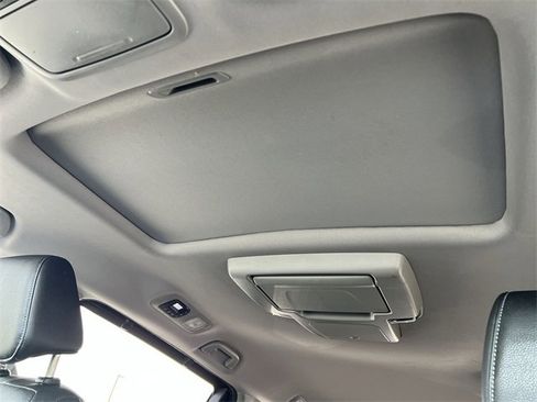 Used 2023 Honda Odyssey Touring image 11