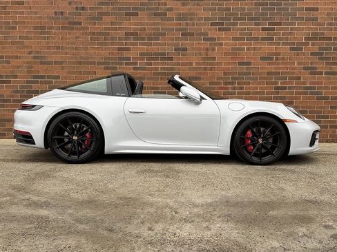 Certified 2024 Porsche 911 Targa 4S image 8