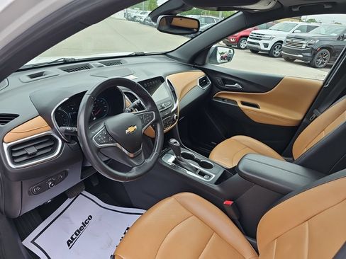 Used 2018 Chevrolet Equinox Premier FWD image 11