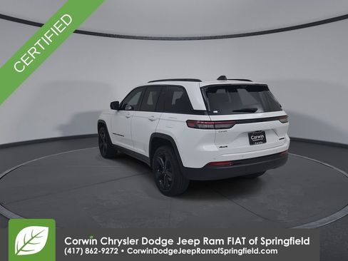 Used 2024 Jeep Grand Cherokee Limited w/ Luxury Tech Group II AWD/4WD image 10