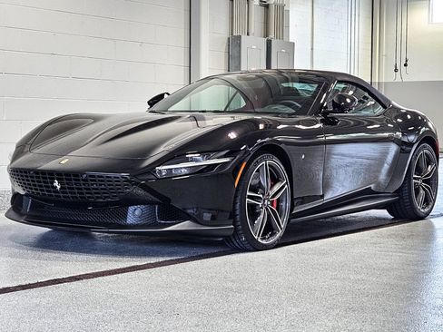 Used 2024 Ferrari Roma Spider RWD image 6