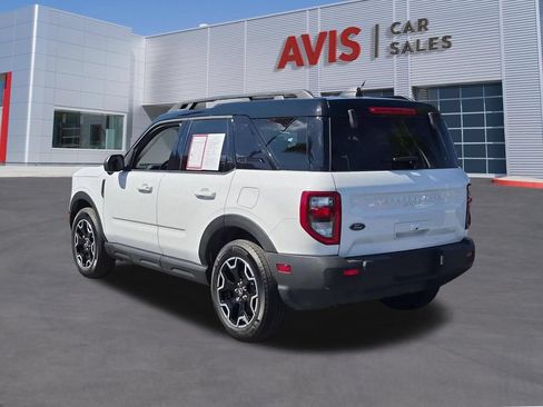 Used 2025 Ford Bronco Sport Outer Banks w/ Outer Banks Tech Package+ AWD/4WD image 9