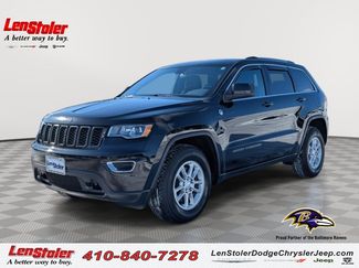 Used 2018 Jeep Grand Cherokee Laredo video 1